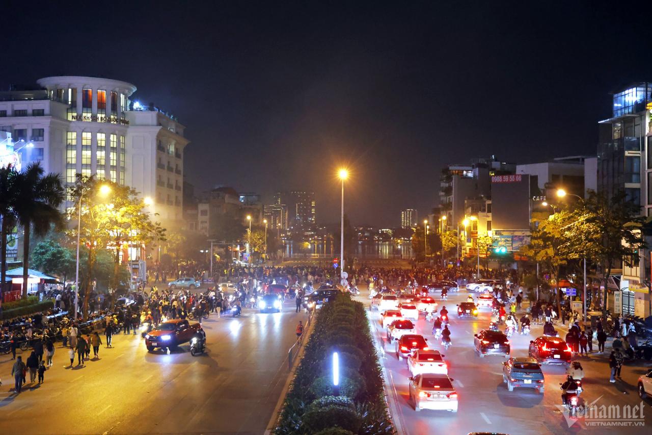 w-z5149211960849-c2d9dfe3b84682e5364603f05c13fc0f-1-979 - Vietnam.vn W-z5149211960849-c2d9dfe3b84682e5364603f05c13fc0f-1.jpg