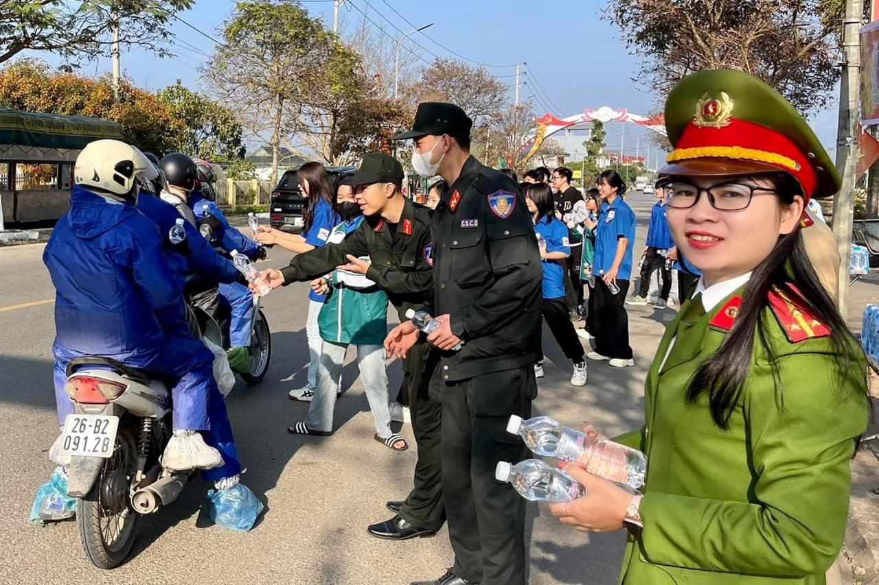 z5135596377846-ff6e5ef9cbcf3f4fbb8487107721b817-687 - Vietnam.vn z5135596377846 ff6e5ef9cbcf3f4fbb8487107721b817.jpg