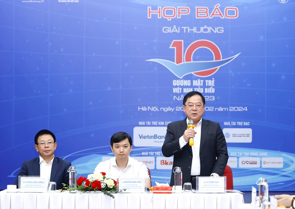 z5176323773954-027ac3da9e1612e5f5bb9ed96762c6e2-716 - Vietnam.vn z5176323773954 027ac3da9e1612e5f5bb9ed96762c6e2.jpg
