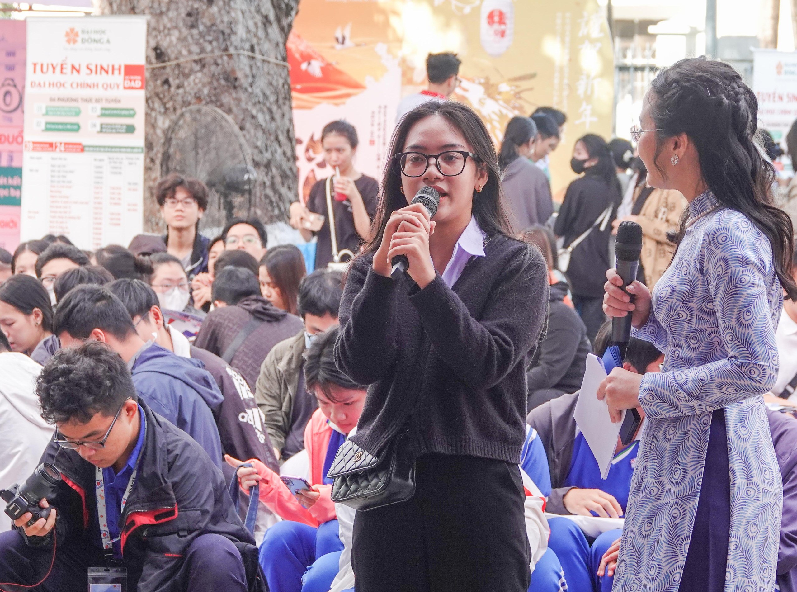 Tư vấn mùa thi 2024: Kỳ vọng 'cầu nối' hữu hiệu- Ảnh 2. Tư vấn mùa thi 2024: Kỳ vọng 'cầu nối' hữu hiệu- Ảnh 2.