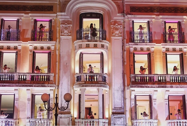 “Garden Music” – Thêm sản phẩm âm nhạc kết hợp du lịch về đêm ở Hà Nội - Ảnh 3. “Garden Music” – Thêm sản phẩm âm nhạc kết hợp du lịch về đêm ở Hà Nội - Ảnh 3.