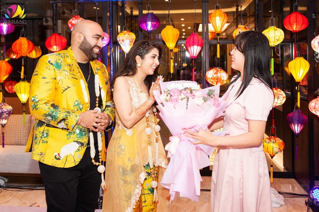 Đà Nẵng - “Điểm đến du lịch cưới” mới nổi của cô dâu chú rể Ấn Độ - Ảnh 2. Đà Nẵng - “Điểm đến du lịch cưới” mới nổi của cô dâu chú rể Ấn Độ - Ảnh 2.