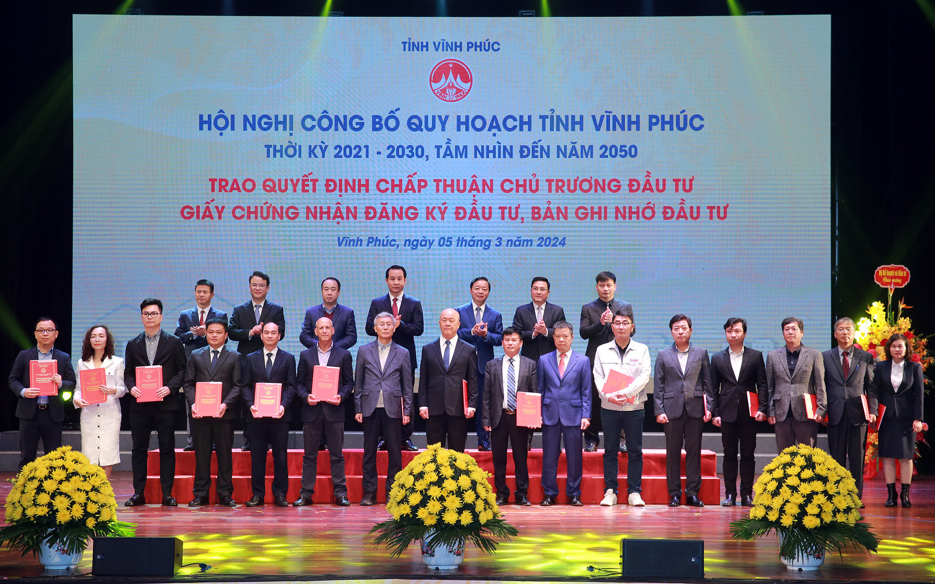 Vĩnh Phúc cần ưu tiên hạ tầng xanh, tiêu chí đầu tư xanh- Ảnh 3. Vĩnh Phúc cần ưu tiên hạ tầng xanh, tiêu chí đầu tư xanh- Ảnh 3.