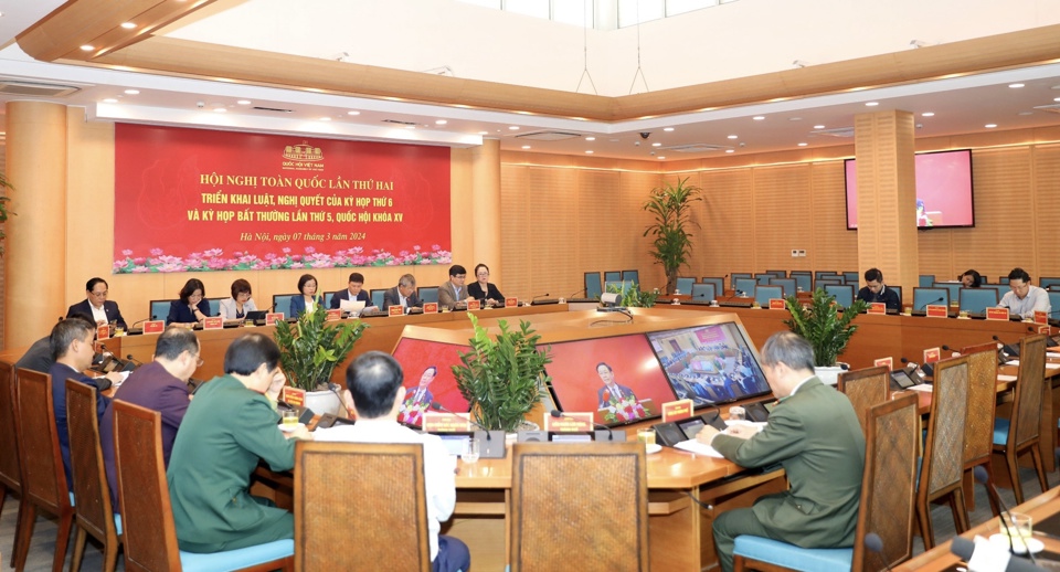 Hội nghị diễn ra dưới hình thức trực tiếp tại Nhà Quốc hội, đồng thời kết nối trực tuyến tới 63 điểm cầu tại các tỉnh/thành phố trong cả nước (Quang cảnh điểm cầu Thành phố Hà Nội). Ảnh: Hồng Thái