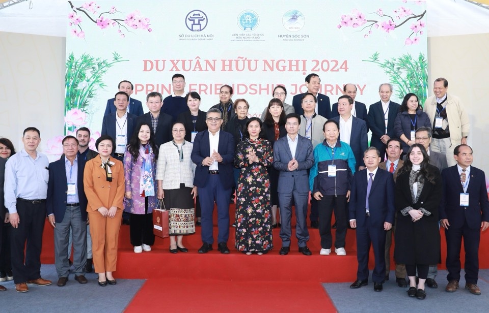 Các đại biểu tham dự chương trình Du xuân hữu nghị 2024. 