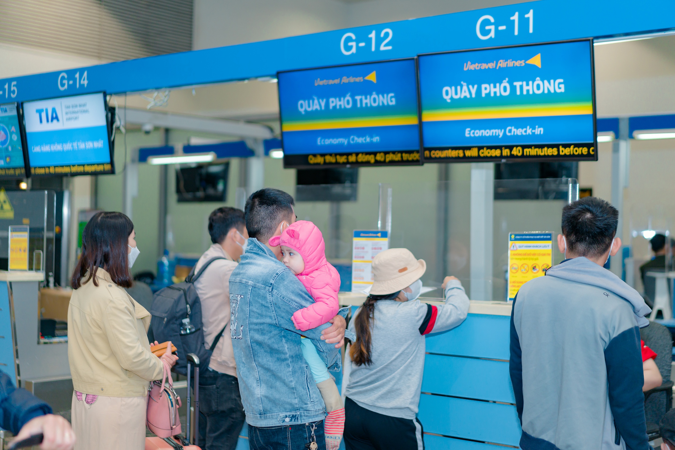 Ngó vé máy bay lễ 30.4 - 1.5 lại sầu, có chặng gần 10 triệu khứ hồi- Ảnh 2. Ngó vé máy bay lễ 30.4 - 1.5 lại sầu, có chặng gần 10 triệu khứ hồi- Ảnh 2.