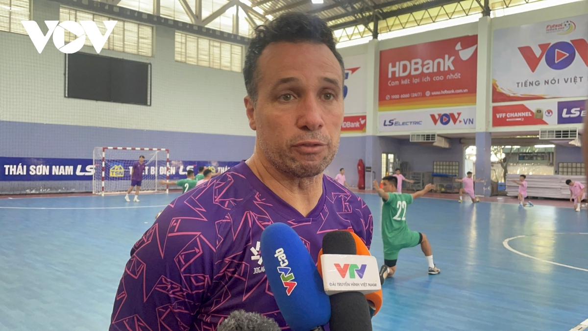 hlv diego giustozzi quyết tâm cùng Đt futsal việt nam lần thứ ba dự world cup hình ảnh 3 hlv diego giustozzi quyet tam cung Dt futsal viet nam lan thu ba du world cup hinh anh 3