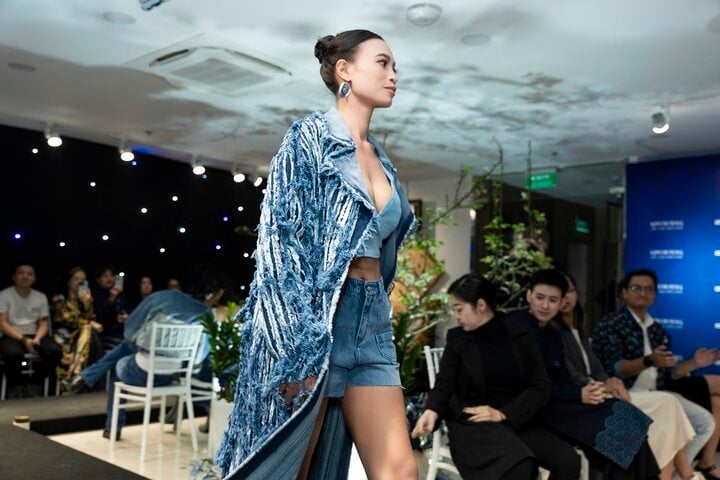 Năm 2018, H'Ăng Niê đại diện Việt Nam, xuất sắc đạt ngôi vị Á hậu 2 tại cuộc thi Hoa hậu Siêu mẫu Thế giới. Sau danh hiệu Á hậu, người đẹp Ê-đê quyết định dừng chân tại các sân chơi nhan sắc.