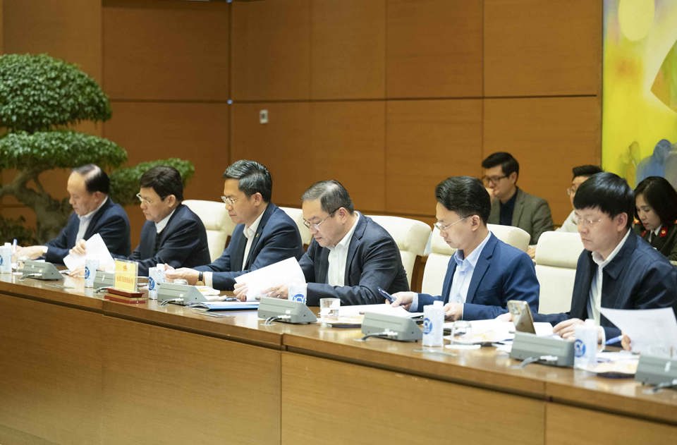 Các đại biểu tham dự cuộc họp