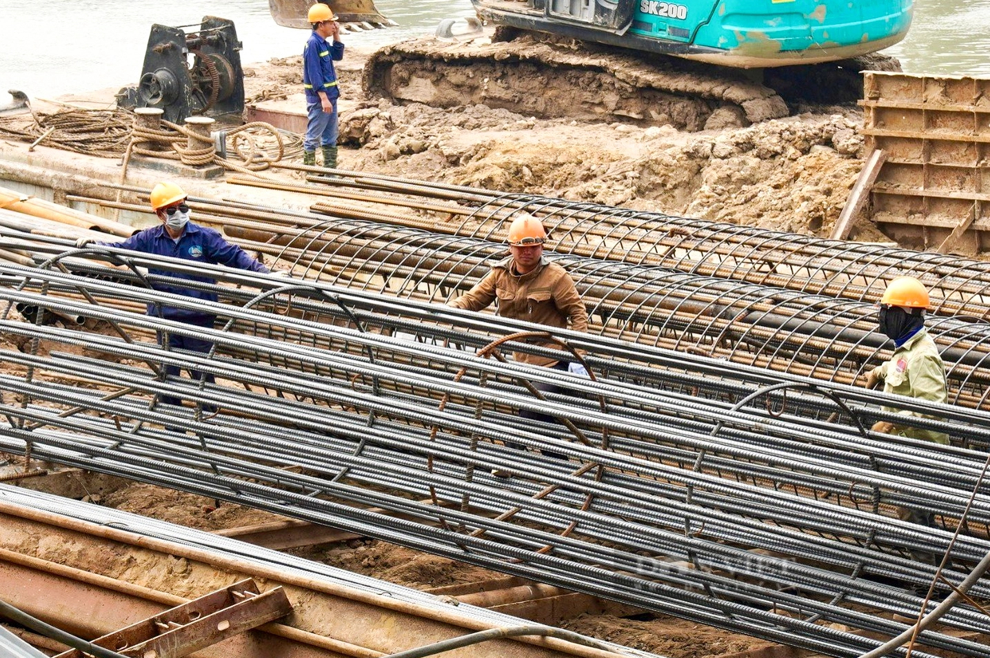 Cầu Đuống mới trị giá 1.800 tỷ đồng ra sao sau gần 1 năm khởi công?- Ảnh 6. Cầu Đuống mới trị giá 1.800 tỷ đồng ra sao sau gần 1 năm khởi công?- Ảnh 6.