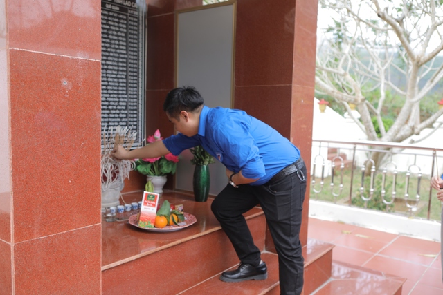 Thanh niên Bộ VHTTDL hướng về biên cương Tổ quốc - Ảnh 9. Thanh niên Bộ VHTTDL hướng về biên cương Tổ quốc - Ảnh 9.