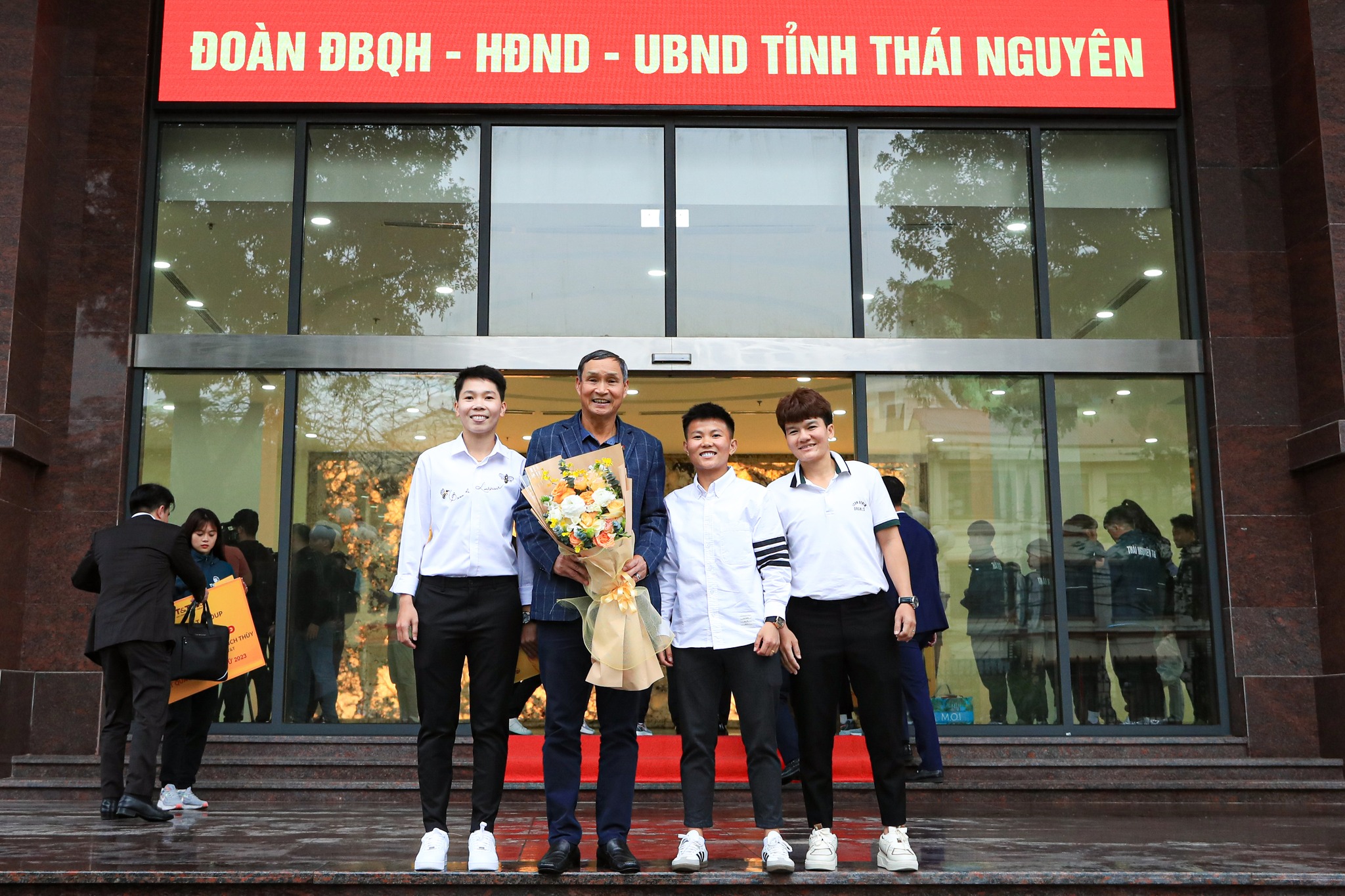 Thủ môn Kim Thanh tiết lộ lý do không xuất ngoại, muốn tái hợp Huỳnh Như- Ảnh 4. Thủ môn Kim Thanh tiết lộ lý do không xuất ngoại, muốn tái hợp Huỳnh Như- Ảnh 4.