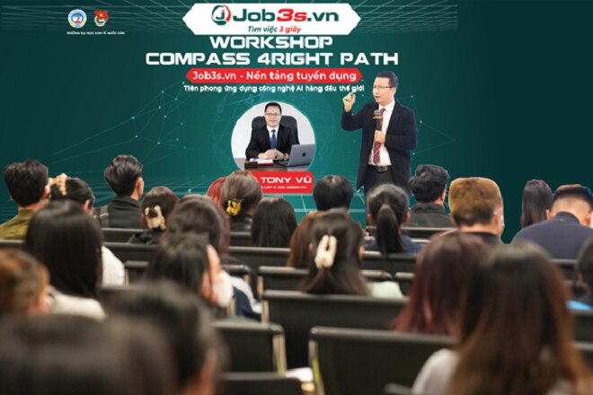 CEO Tony Vũ của Job3s.vn chia sẻ về cách viết CV cùng kỹ năng phản biện trong tìm kiếm và ứng tuyển việc làm tại workshop.