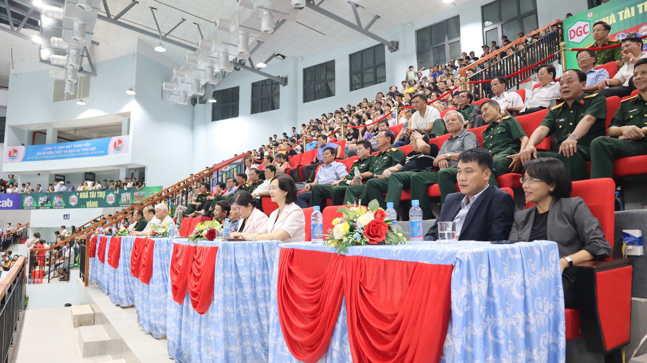 Khai mạc giải bóng chuyền vô địch quốc gia 2024, Trường Tươi Bình Phước khởi đầu thuận lợi- Ảnh 3.