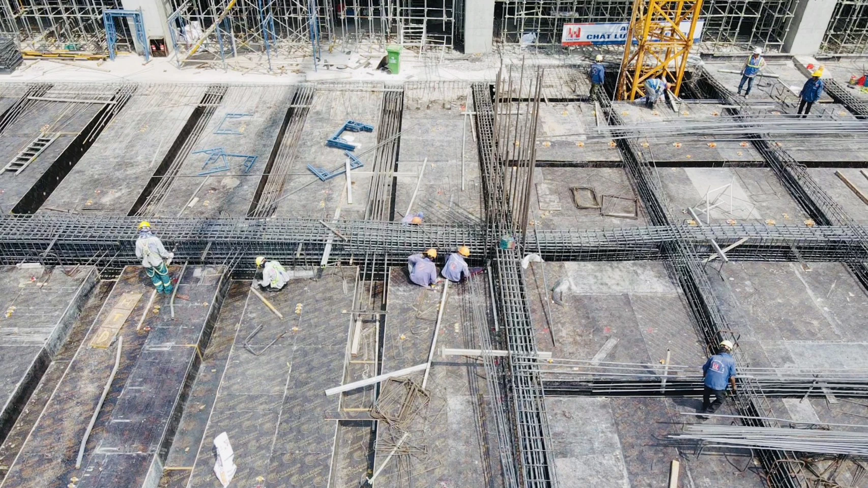 Nhà ga T3 sân bay Tân Sơn Nhất tăng tốc trong những ngày nắng nóng đổ lửa- Ảnh 3. Nhà ga T3 sân bay Tân Sơn Nhất tăng tốc trong những ngày nắng nóng đổ lửa- Ảnh 3.