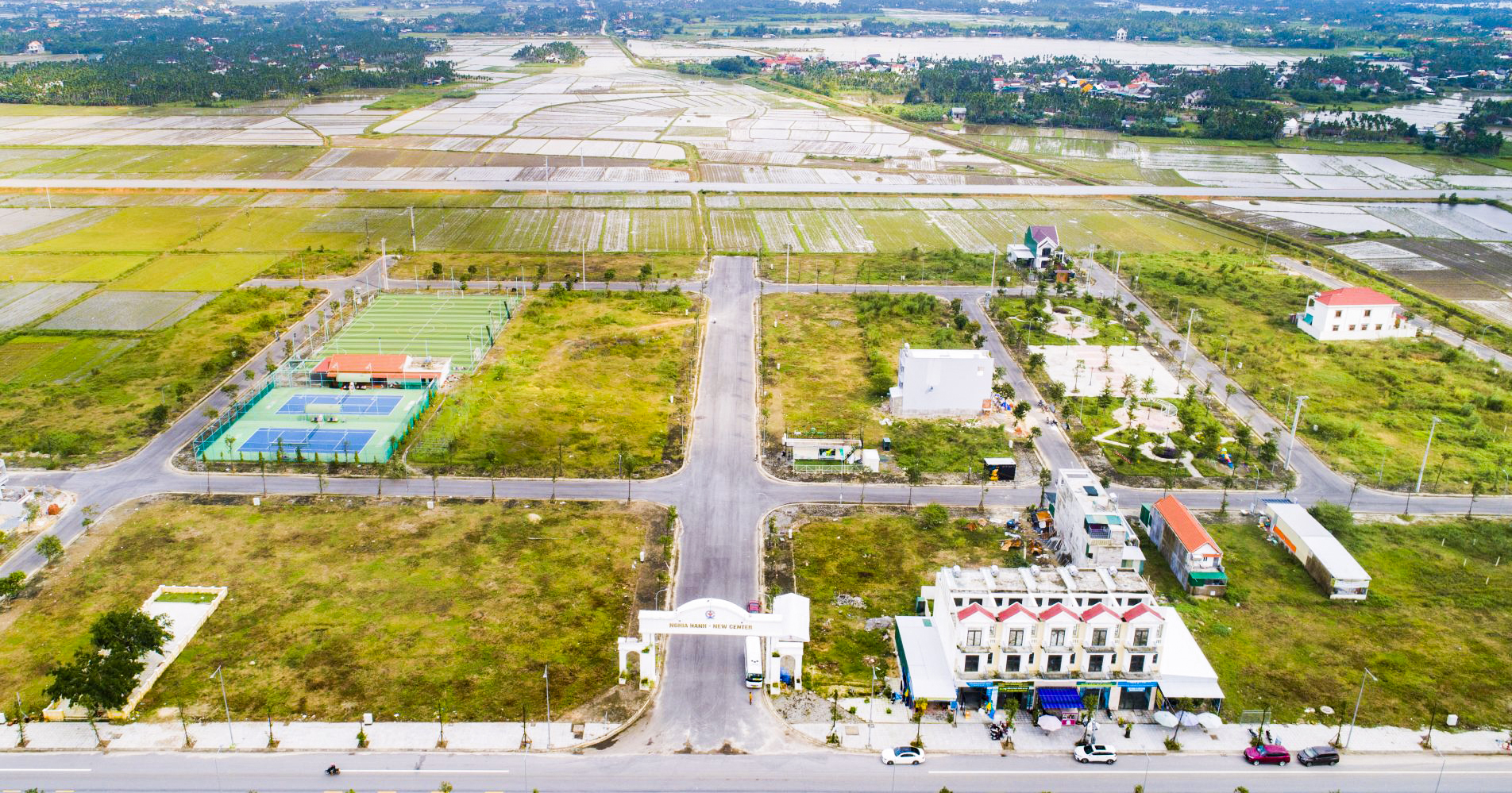 'Tồn kho' hàng chục ngàn lô đất nền ở Quảng Ngãi- Ảnh 2. 'Tồn kho' hàng chục ngàn lô đất nền ở Quảng Ngãi- Ảnh 2.