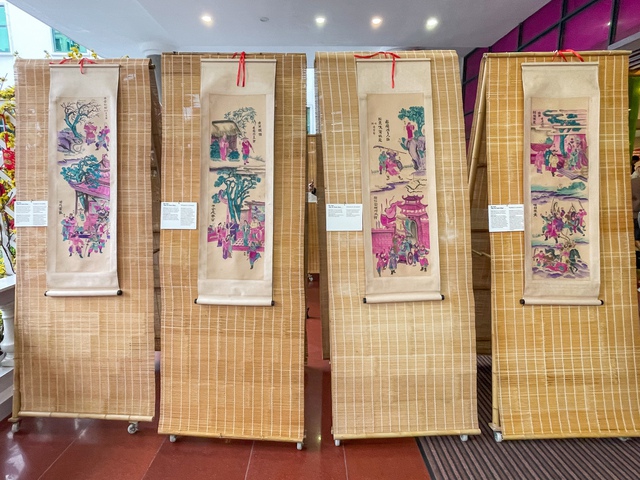 Ngắm tranh Hàng Trống kể những tích truyện cổ quen thuộc - Ảnh 2. Ngắm tranh Hàng Trống kể những tích truyện cổ quen thuộc - Ảnh 2.