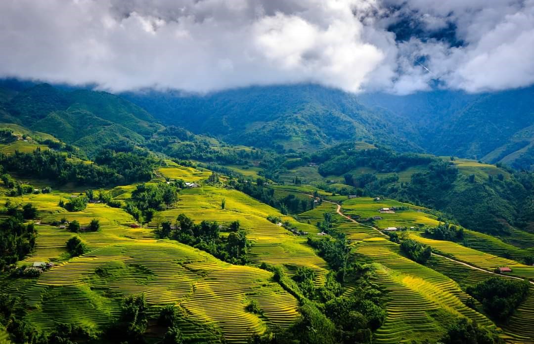 Được ví như 'kho báu ẩn giấu', Sa Pa vào top thị trấn nhỏ đẹp nhất thế giới- Ảnh 2. Được ví như 'kho báu ẩn giấu', Sa Pa vào top thị trấn nhỏ đẹp nhất thế giới- Ảnh 2.