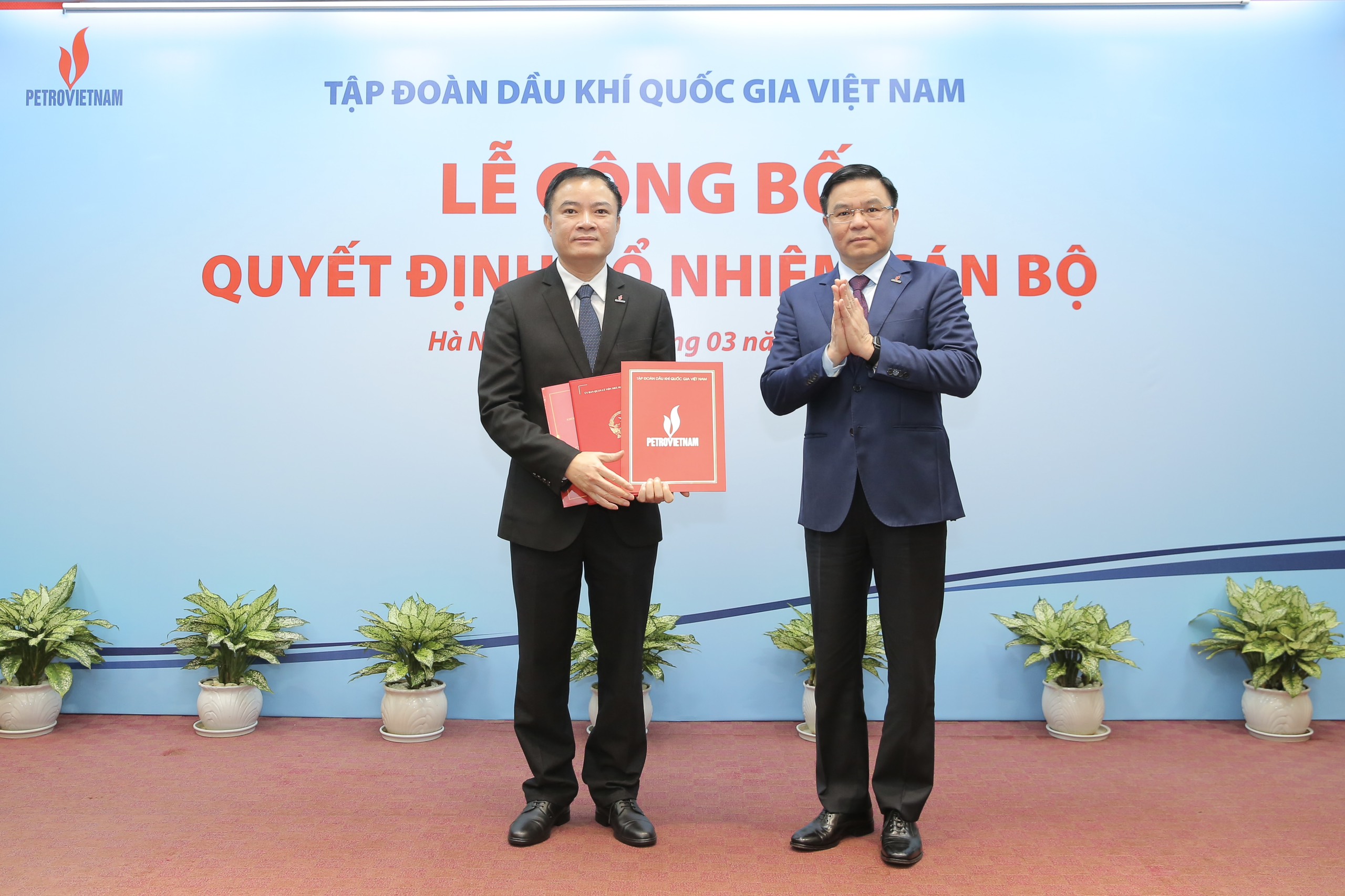 Tiếp nối nguồn lực, kiến tạo tương lai, đưa Petrovietnam tới đỉnh cao mới- Ảnh 2. Tiếp nối nguồn lực, kiến tạo tương lai, đưa Petrovietnam tới đỉnh cao mới- Ảnh 2.