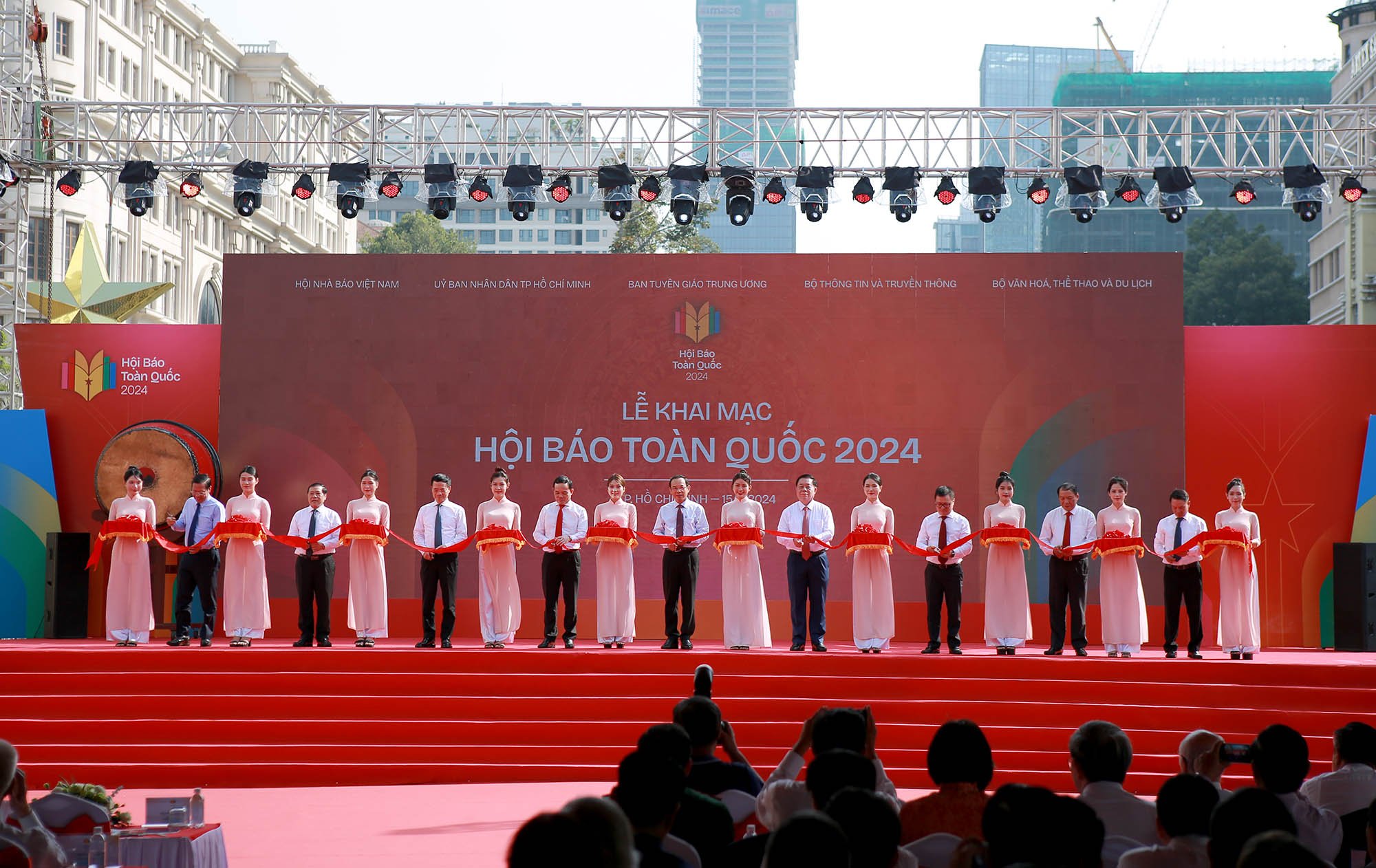 bao chi viet nam tien phong doi moi vi su nghiep cach mang cua dang va nhan dan hinh 3