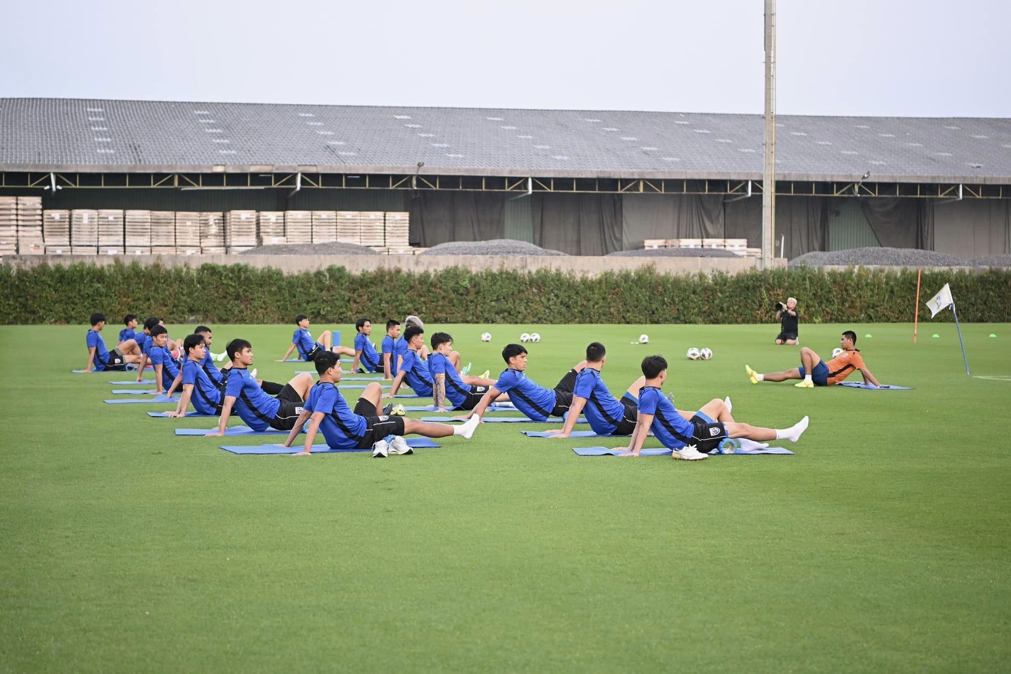 Đội tuyển Thái Lan thăng hoa, giá vé chợ đen trận tái đấu Hàn Quốc tăng phi mã- Ảnh 4. Đội tuyển Thái Lan thăng hoa, giá vé chợ đen trận tái đấu Hàn Quốc tăng phi mã- Ảnh 4.