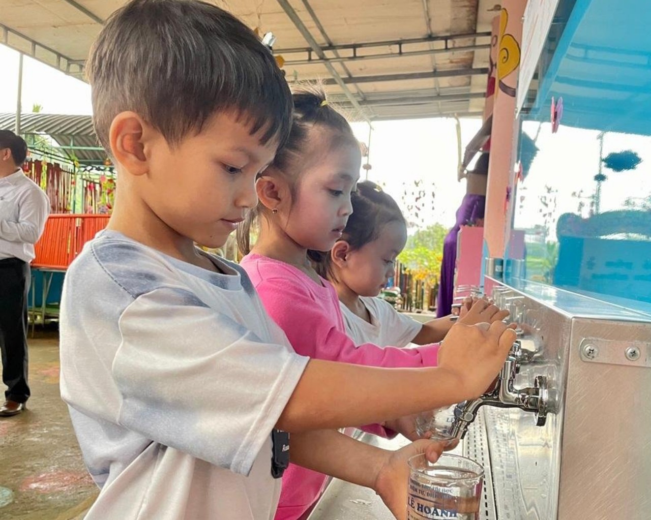 3 trường mầm non vùng cao Quảng Ngãi được tài trợ hệ thống máy lọc nước- Ảnh 2. 3 trường mầm non vùng cao Quảng Ngãi được tài trợ hệ thống máy lọc nước- Ảnh 2.