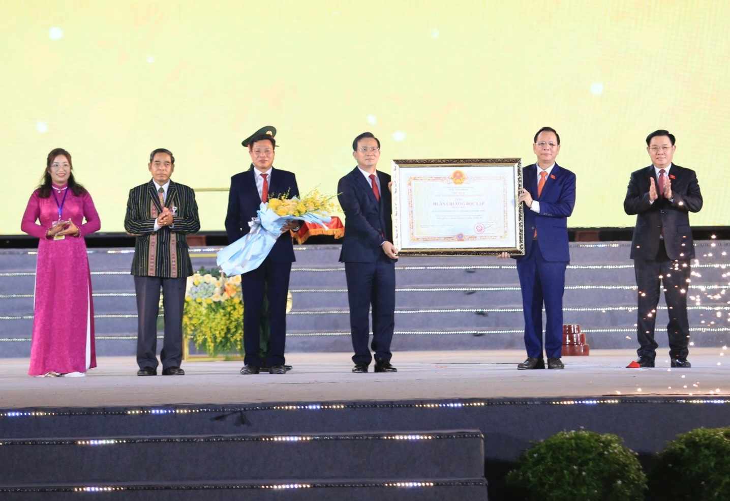 Sự kiện - Lễ kỷ niệm 20 năm tái lập tỉnh Đắk Nông: Khẳng định sự phát triển (Hình 4).
