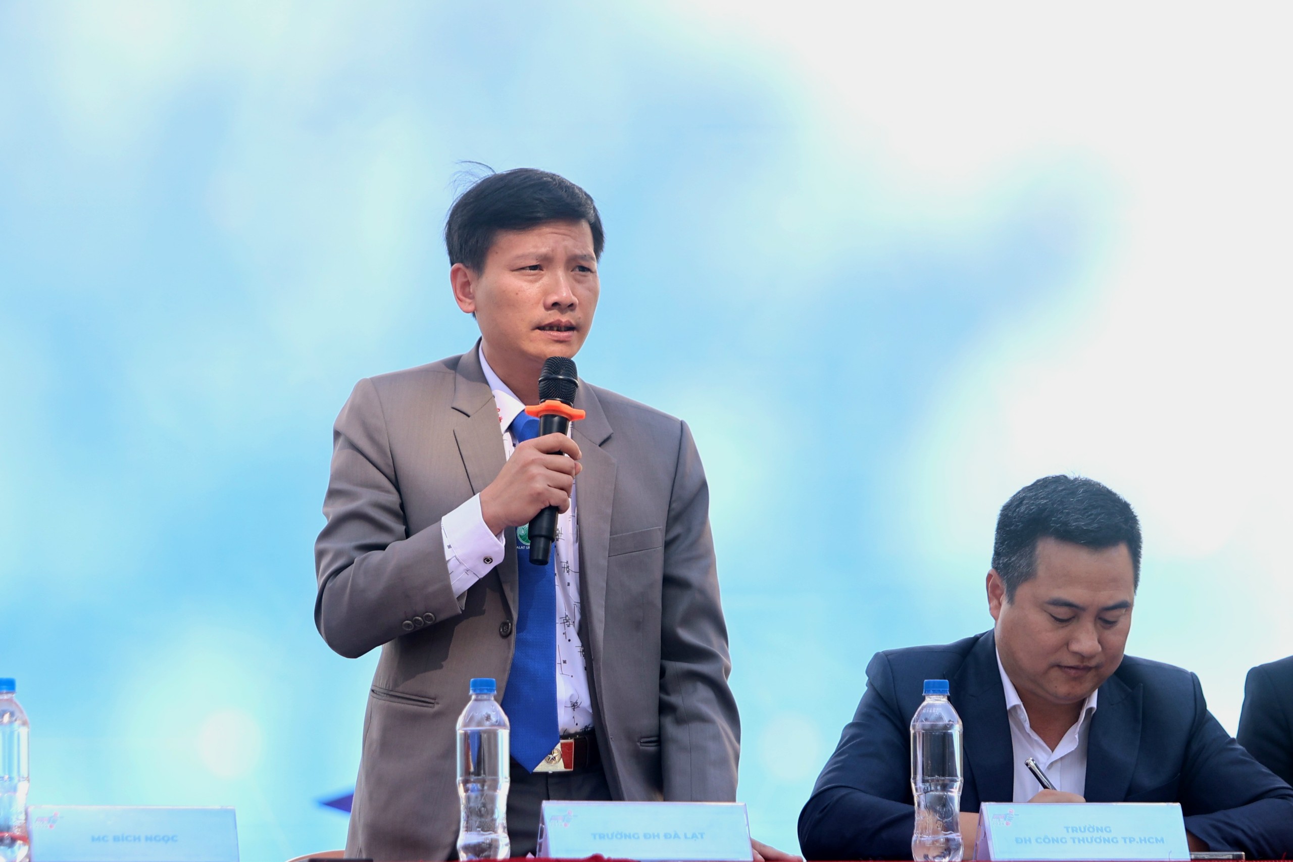 Làm sao để có được quyết định đúng đắn khi chọn ngành học?- Ảnh 14. Làm sao để có được quyết định đúng đắn khi chọn ngành học?- Ảnh 14.