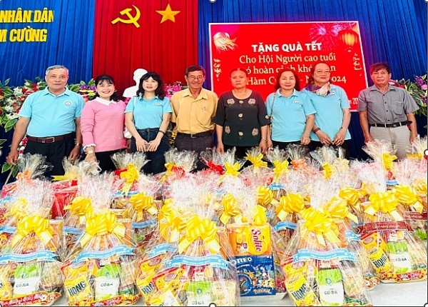 Các cấp Hội NCT tỉnh Bình Thuận làm tốt công tác chăm sóc NCT dịp Tết Giáp Thìn