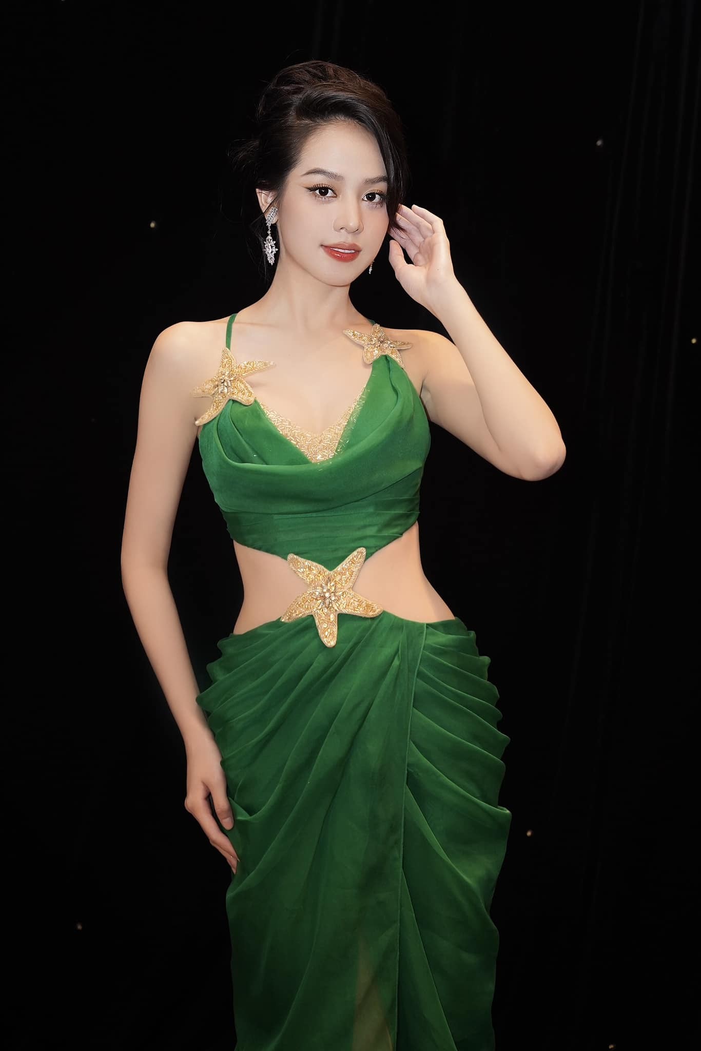Lợi thế của Thanh Thủy khi dự thi Hoa hậu Quốc tế ảnh 12