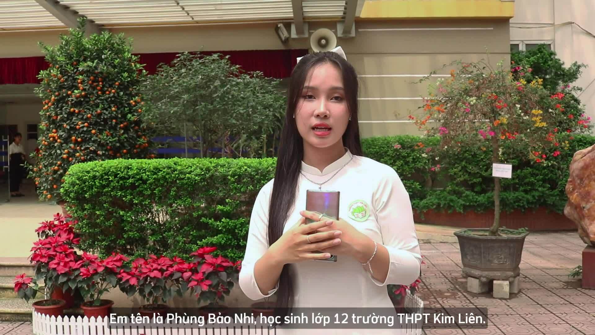 Nữ sinh 'toàn năng' của trường Kim Liên được kết nạp Đảng