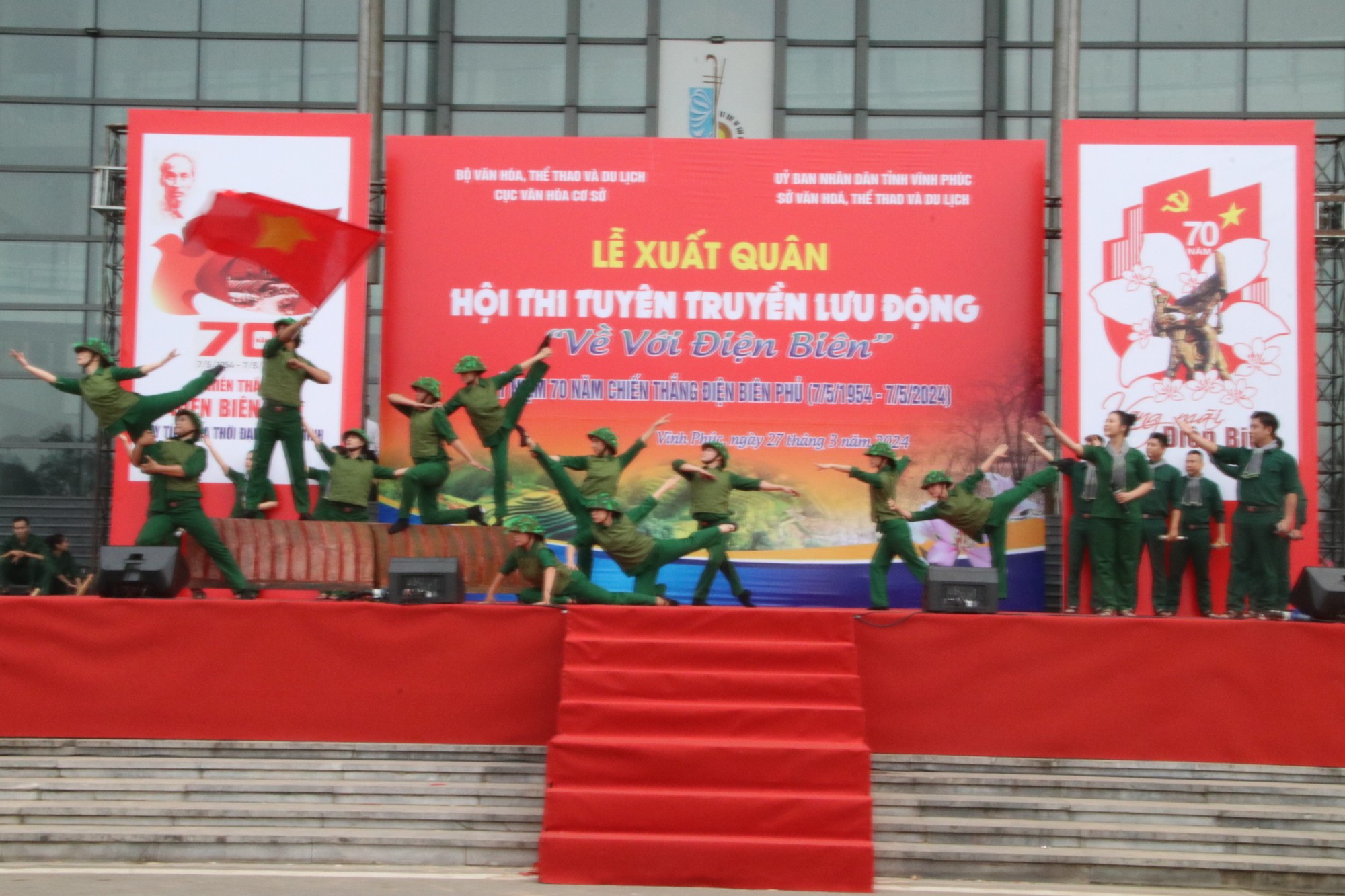 Concours de propagande mobile célébrant le 70ème anniversaire de la Victoire de Dien Bien Phu (7 mai 5 - 1954 mai 7) - Photo 5.