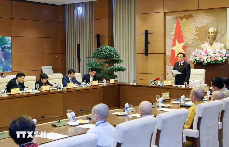 Chủ tịch Quốc hội Vương Đình Huệ phát biểu. Ảnh: Nhan Sáng/TTXVN