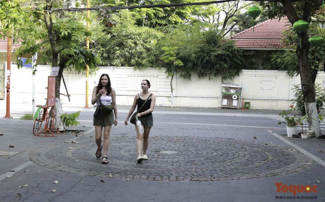 Đà Nẵng: “Phố Tây” sẽ tiếp tục được làm mới để hút khách du lịch! - Ảnh 3. Đà Nẵng: “Phố Tây” sẽ tiếp tục được làm mới để hút khách du lịch! - Ảnh 3.