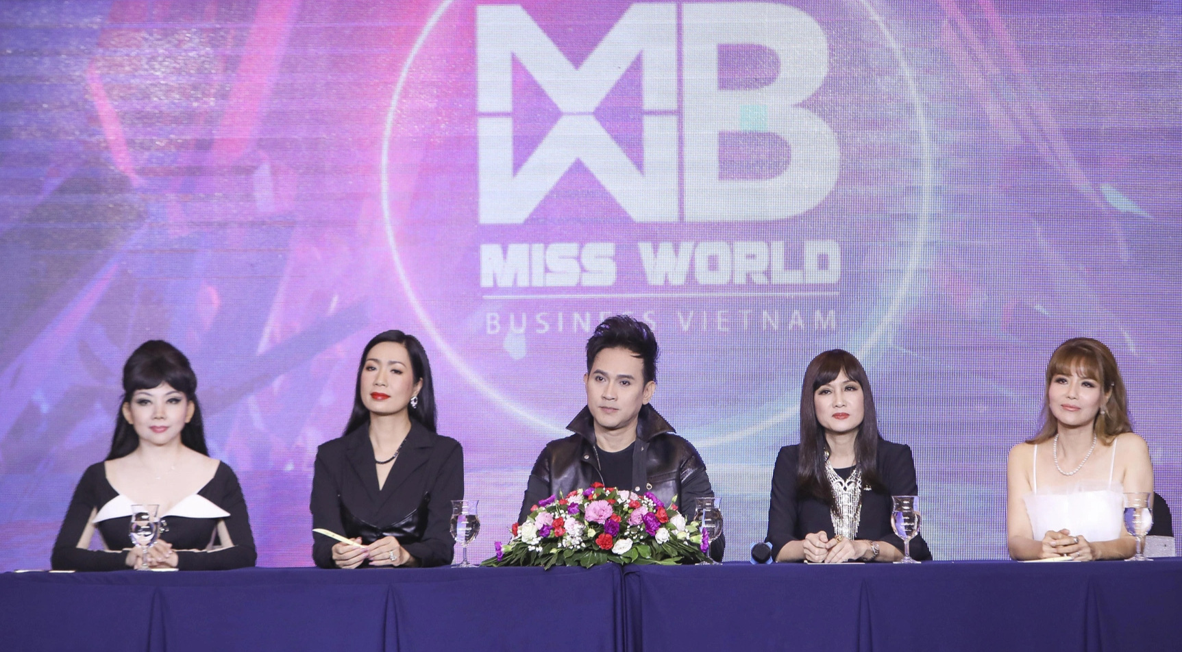 Dàn ban giám khảo cuộc thi Miss World Business năm nay - Ảnh: VÕ SĨ ĐIỀU Dàn ban giám khảo cuộc thi Miss World Business Vietnam năm nay - Ảnh: VÕ SĨ ĐIỀU