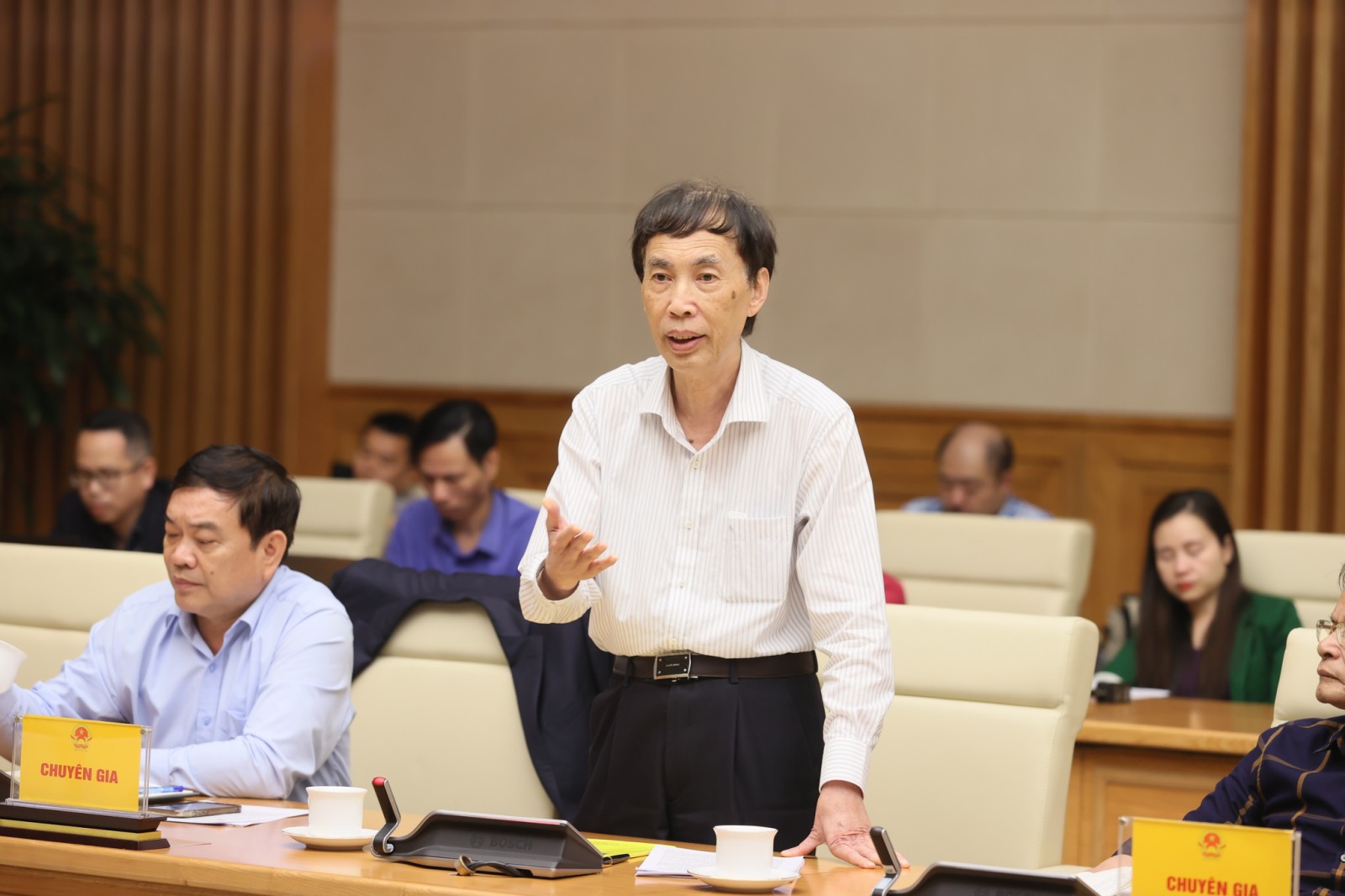 Đề xuất bỏ độc quyền vàng miếng, quyết liệt nâng hạng thị trường chứng khoán- Ảnh 3. Đề xuất bỏ độc quyền vàng miếng, quyết liệt nâng hạng thị trường chứng khoán- Ảnh 3.