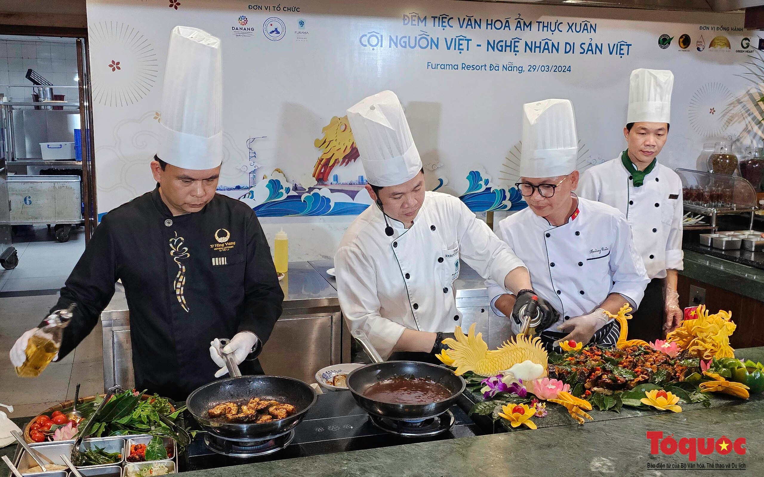 Xem các nghệ nhân ẩm thực hàng đầu Việt Nam quảng diễn những tinh hoa món ngon 3 miền - Ảnh 2.