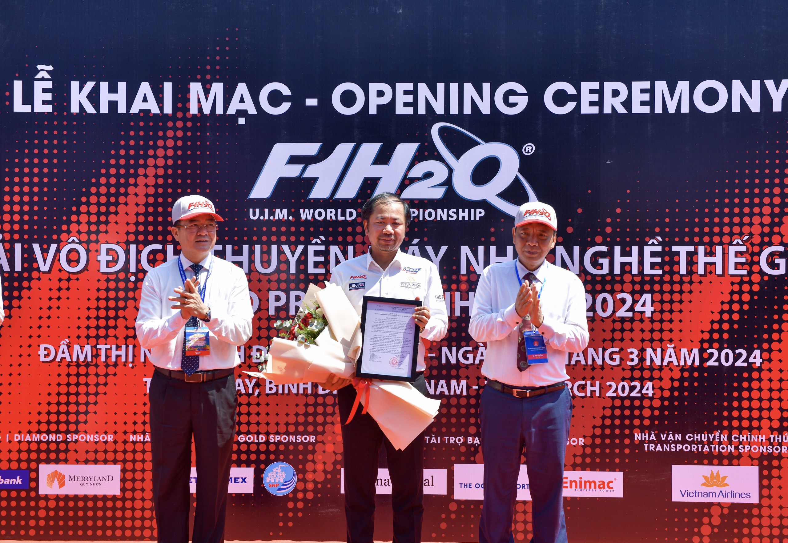 Khai mạc giải đua thuyền máy F1 thế giới tổ chức tại Bình Định- Ảnh 3. Khai mạc giải đua thuyền máy F1 thế giới tổ chức tại Bình Định- Ảnh 3.