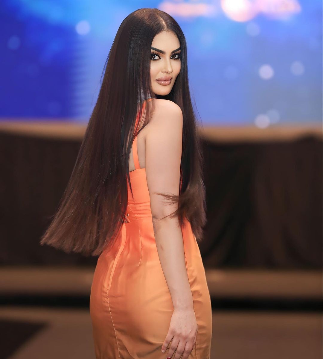 Nhan sắc gây tranh cãi của người đẹp Saudi Arabia đầu tiên thi Hoa hậu Hoàn vũ ảnh 16