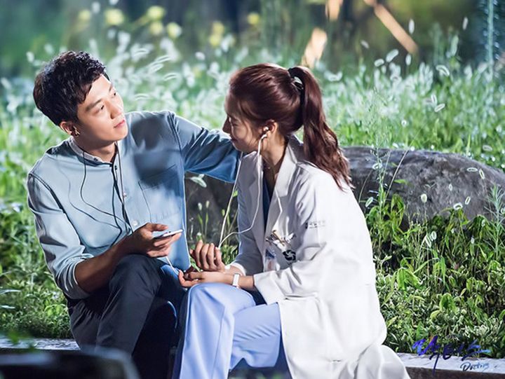 4 cung Hoàng đạo yêu giản dị, nói không với những hào nhoáng- Ảnh 1. 4 cung Hoàng đạo yêu giản dị, nói không với những hào nhoáng- Ảnh 1.