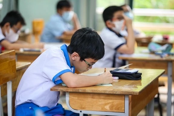 UBND TP.HCM kiến nghị Bộ GD-ĐT về tuyển sinh lớp 6 Trường THPT chuyên Trần Đại Nghĩa- Ảnh 1.