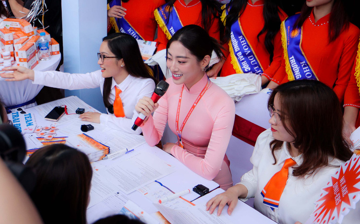 Các trường sẵn sàng đón thí sinh đến Ngày hội tư vấn tuyển sinh ở TP.HCM sáng 3-3- Ảnh 6. Báo Tuổi Trẻ khởi động chuỗi chương trình tư vấn tuyển sinh, hướng nghiệp 2024