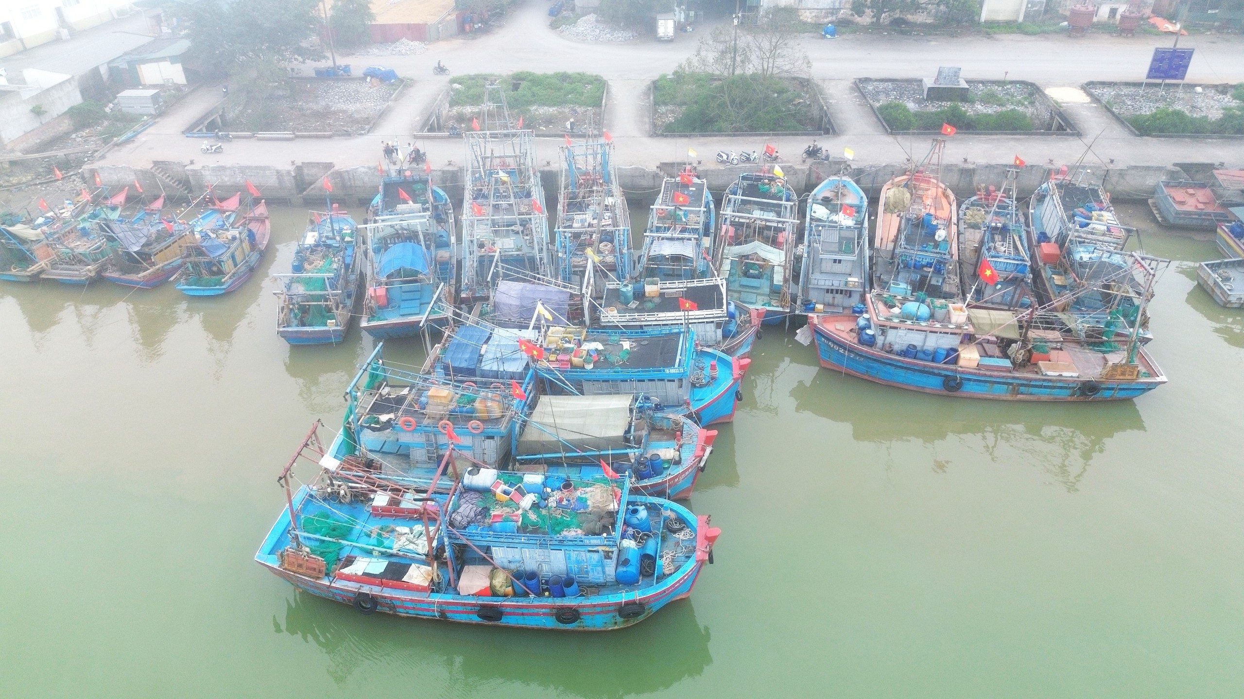 Cấp bách chống khai thác IUU- Ảnh 1. Cấp bách chống khai thác IUU- Ảnh 1.