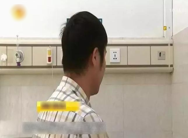Chàng trai 20 tuổi sốt cao, hạch cổ sưng tấy liên tục 1 tuần sau khi hôn bạn gái - Ảnh 1. Chàng trai 20 tuổi sốt cao, hạch cổ sưng tấy liên tục 1 tuần sau khi hôn bạn gái - Ảnh 1.