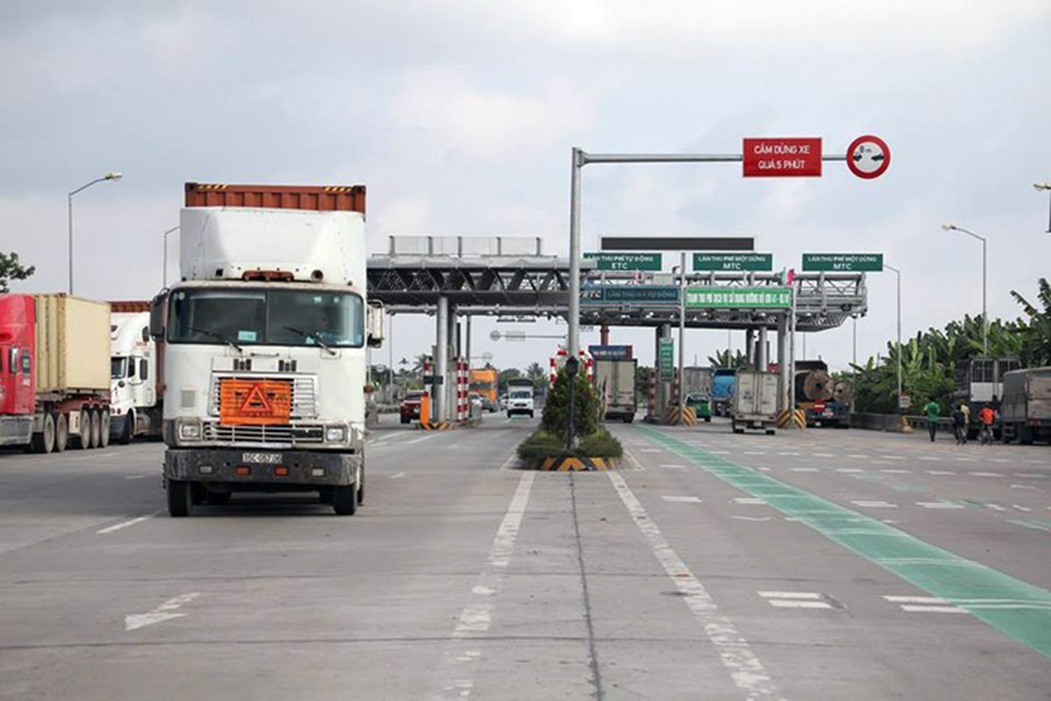 Sự kiện - Chủ tịch Hải Phòng yêu cầu đóng 17 lối tự mở băng qua đường sắt