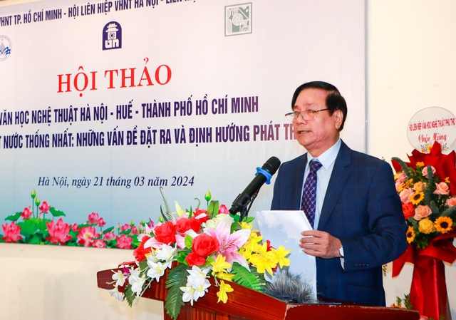 Hà Nội, Huế và TP Hồ Chí Minh chung tay sáng tạo phát triển văn học nghệ thuật nước nhà - Ảnh 1. Hà Nội, Huế và TP Hồ Chí Minh chung tay sáng tạo phát triển văn học nghệ thuật nước nhà - Ảnh 1.
