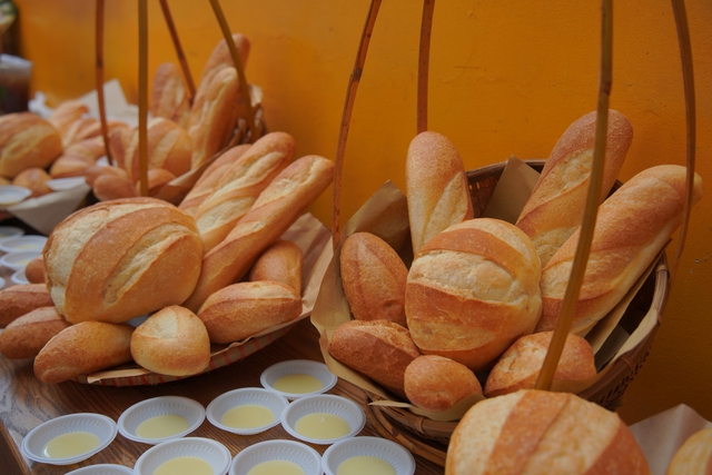 "Chuyện về Bánh mì" nhân kỷ niệm ngày "Bánh mì Việt Nam" - Ảnh 1. "Chuyện về Bánh mì" nhân kỷ niệm ngày "Bánh mì Việt Nam" - Ảnh 1.