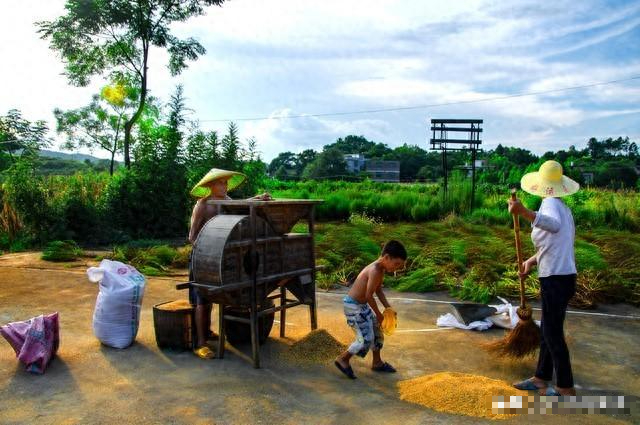 Anh trai qua đời, chị dâu bỏ đi, tôi nhận nuôi 4 đứa cháu: Cuối đời có cuộc sống được nhiều người phải ghen tỵ- Ảnh 1. Anh trai qua đời, chị dâu bỏ đi, tôi nhận nuôi 4 đứa cháu: Cuối đời có cuộc sống được nhiều người phải ghen tỵ- Ảnh 1.