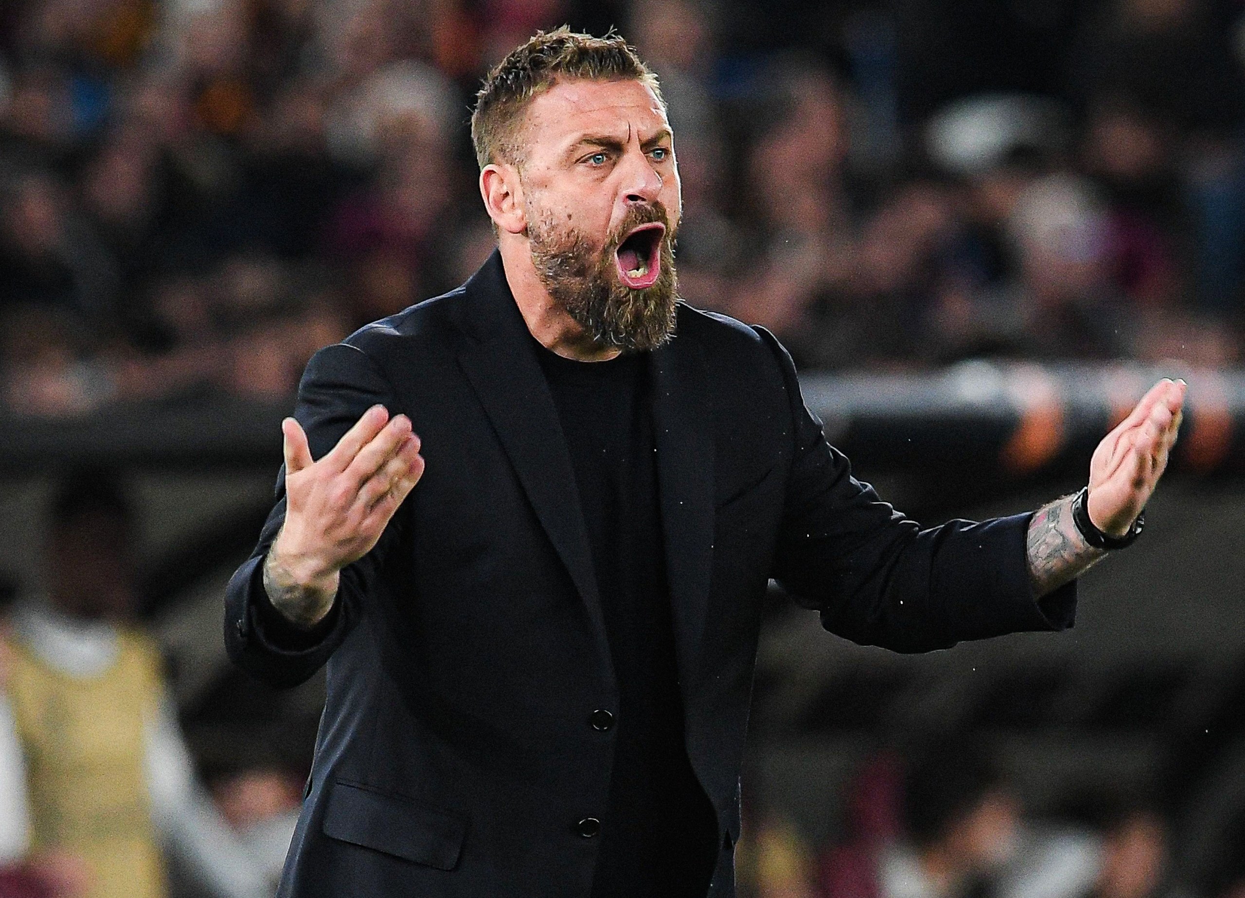 Daniele De Rossi lý giải nguyên nhân giúp AS Roma thành công từ khi thay HLV Mourinho- Ảnh 1. Daniele De Rossi lý giải nguyên nhân giúp AS Roma thành công từ khi thay HLV Mourinho- Ảnh 1.