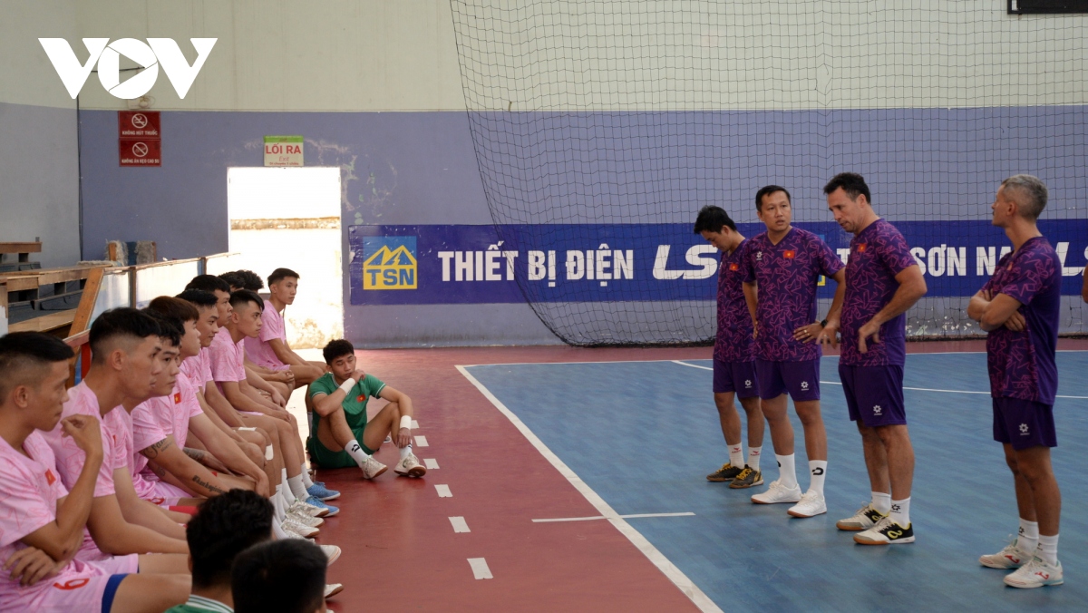 hlv diego giustozzi quyet tam cung Dt futsal viet nam lan thu ba du world cup hinh anh 1